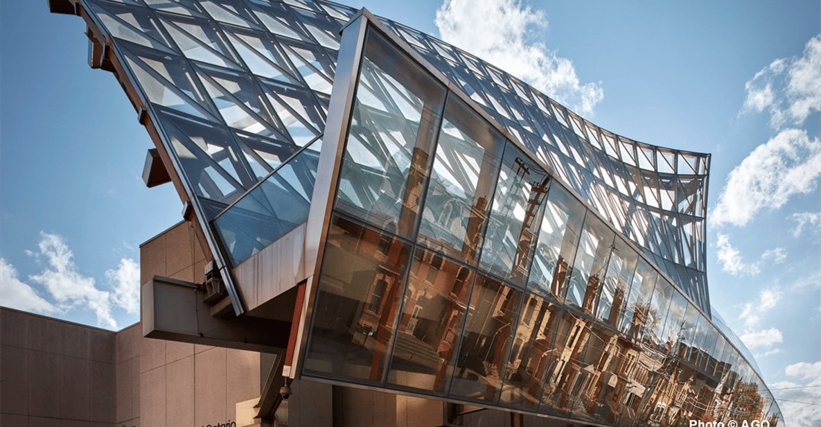 wide angle of the Art Gallery of Ontario entrance on Dundas Street